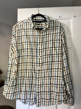 Orvis Men's Classic Fit Button Down- Size Large
